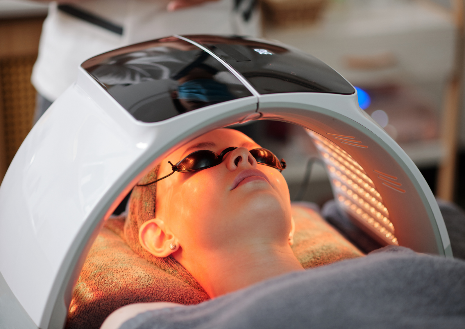 LED Light Therapy: What It Does for Your Skin (And Why I Use It)