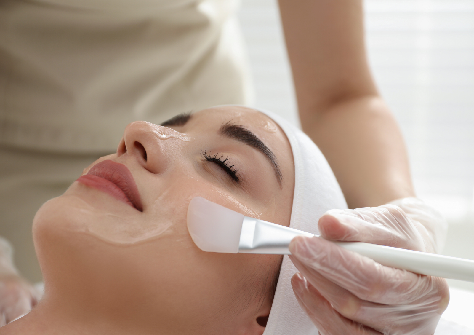 Can a Peel Help Your Skin Barrier? When Gentle Exfoliation Supports Healing